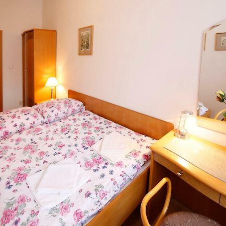 Apartman Moravska Karlovy Vary Exterior foto
